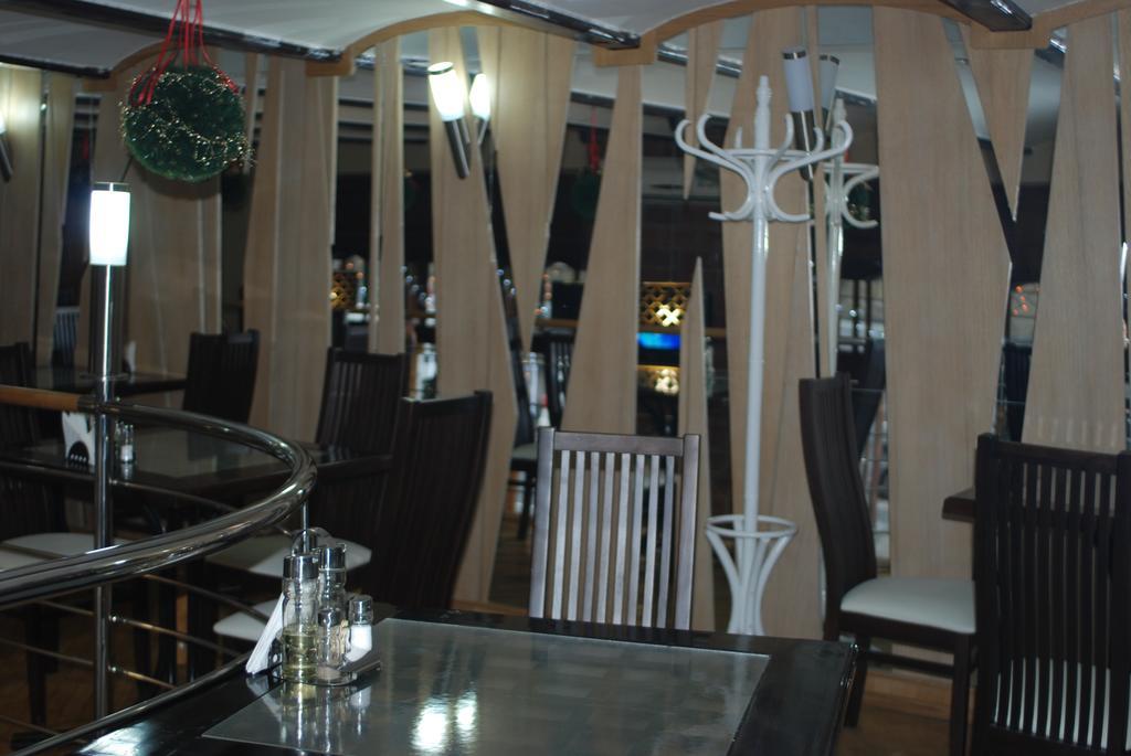 Apartment Roman Lviv Kültér fotó